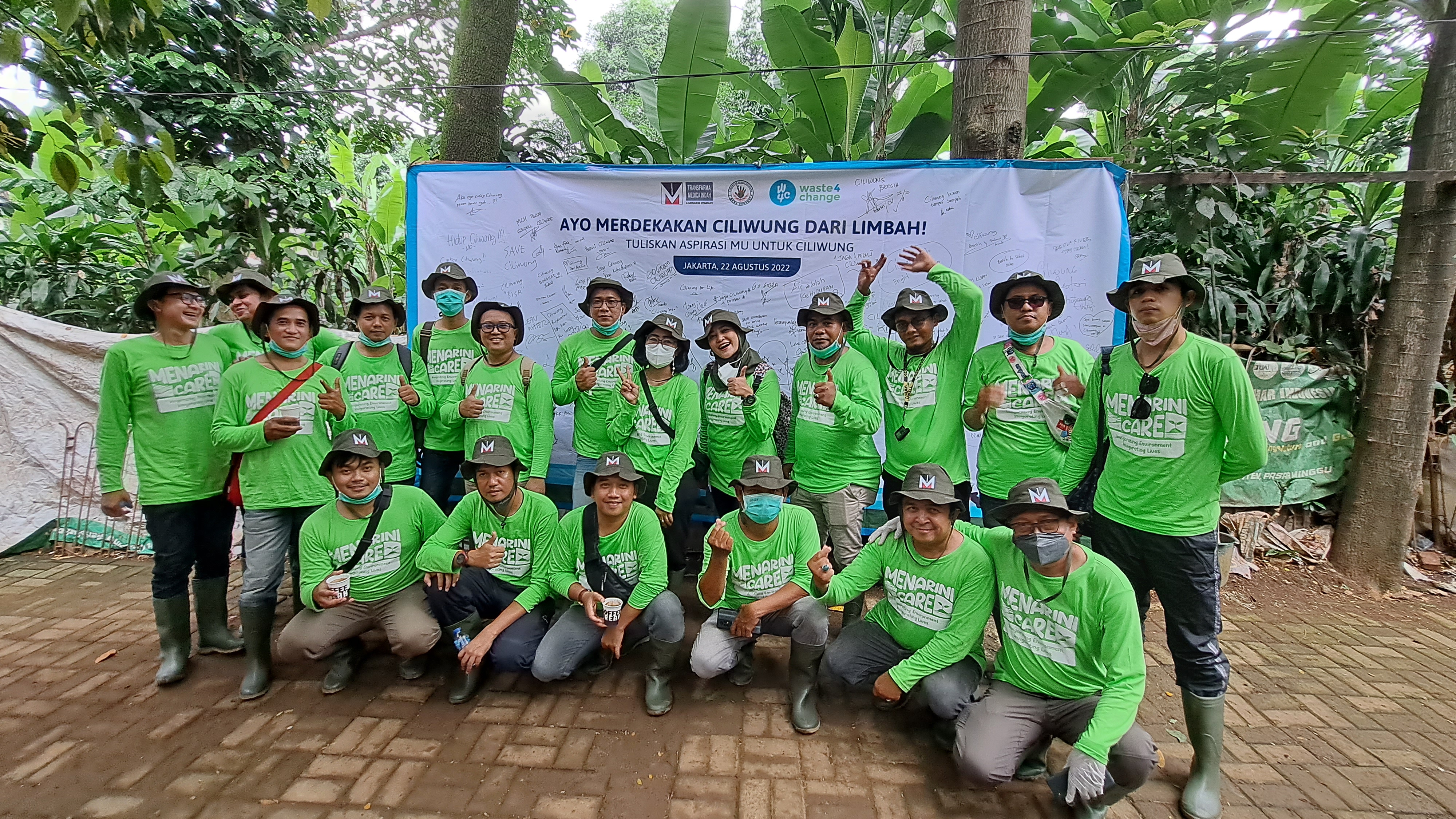 River Clean-Up Day del fiume Ciliwung